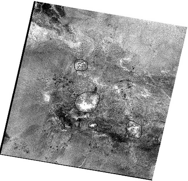 Figure3 – Image band7 / band6, showing the hydrothermal changes (muscovite) in the form of white pixels.