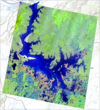 Рис.5 Снимок Landsat за 2001 год